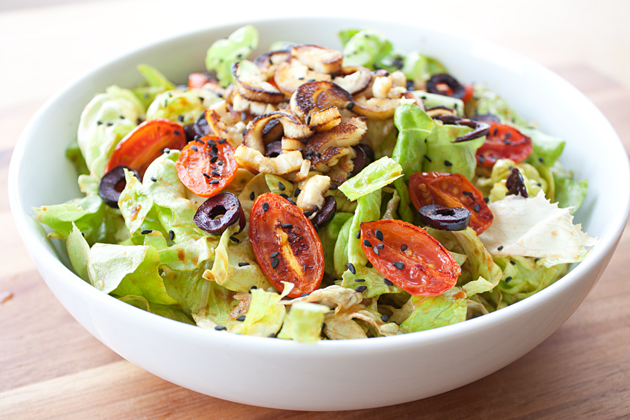 Sauteed Hearts of Palm, Grape Tomato, and Kalamata Olive Salad with Sun Dried Tomato Dressing